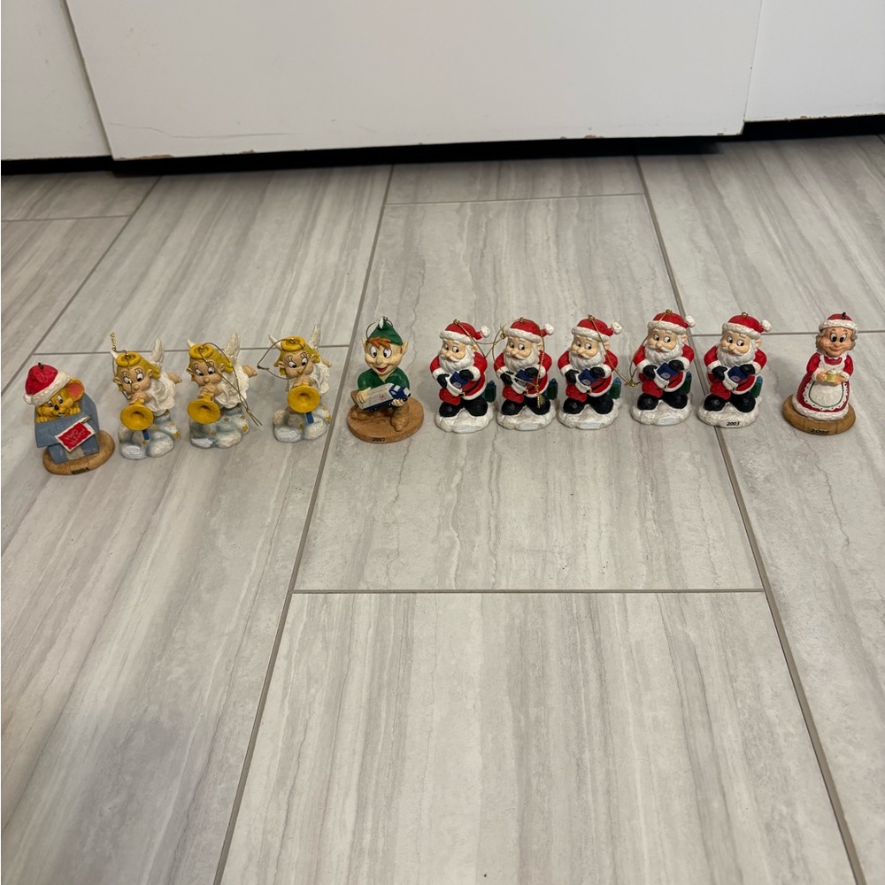 11 Festive Holiday Ornament Marathon Set